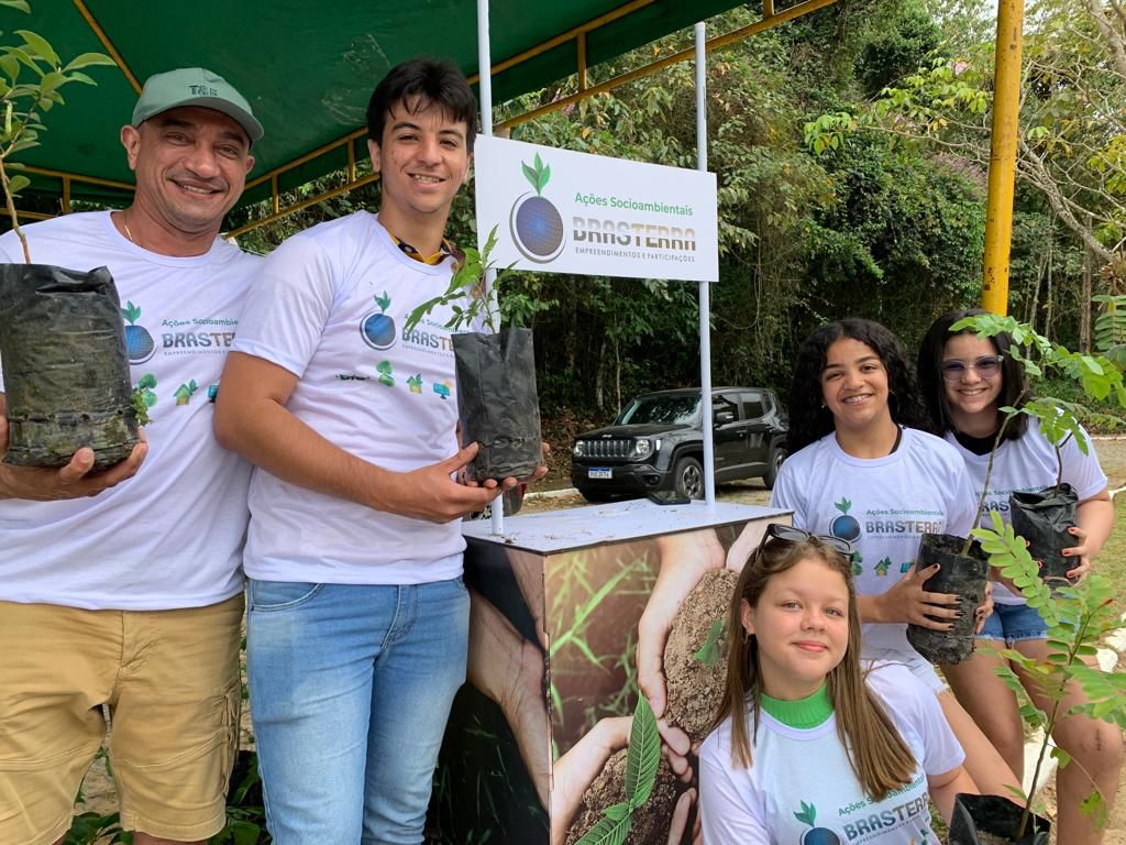 Brasterra realiza a doação de 500 mudas de árvores nativas para a população de Guaramiranga