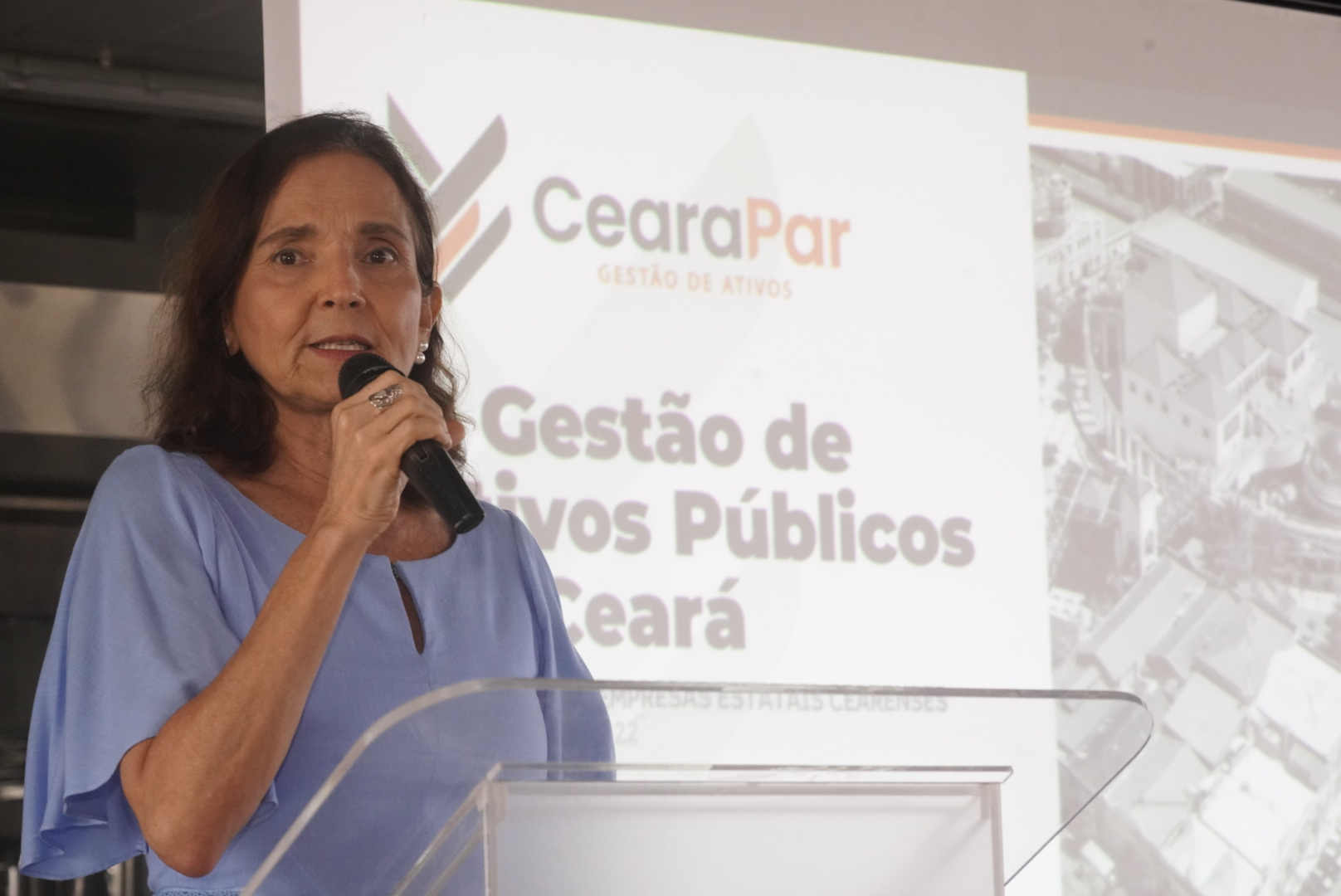 Governadora Izolda Cela participa da primeira edição do Encontro de Estatais Cearenses