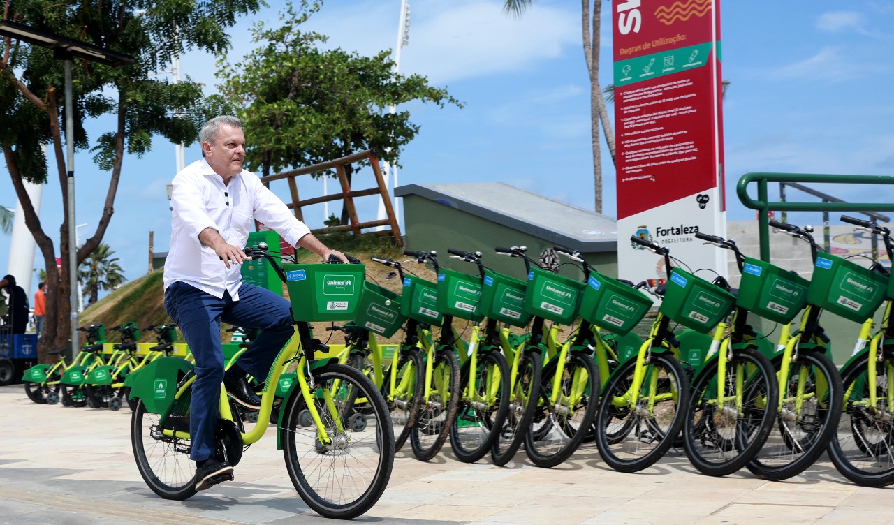 Sarto entrega 80 novas bikes do Bicicletar e inaugura mais uma estação para o público infantil