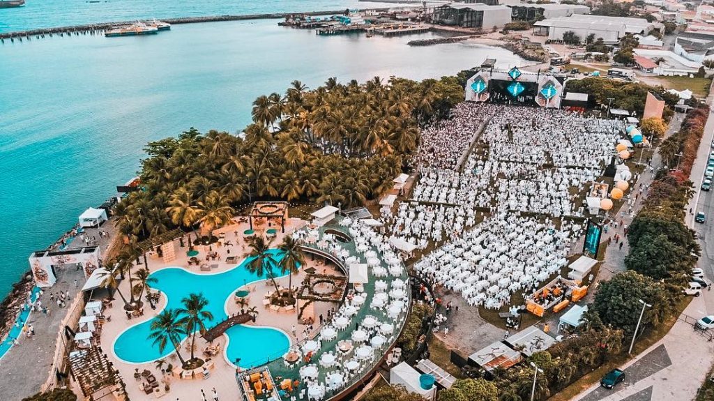 A tradicional festa de réveillon do Marina Park promete. Vem saber os detalhes!