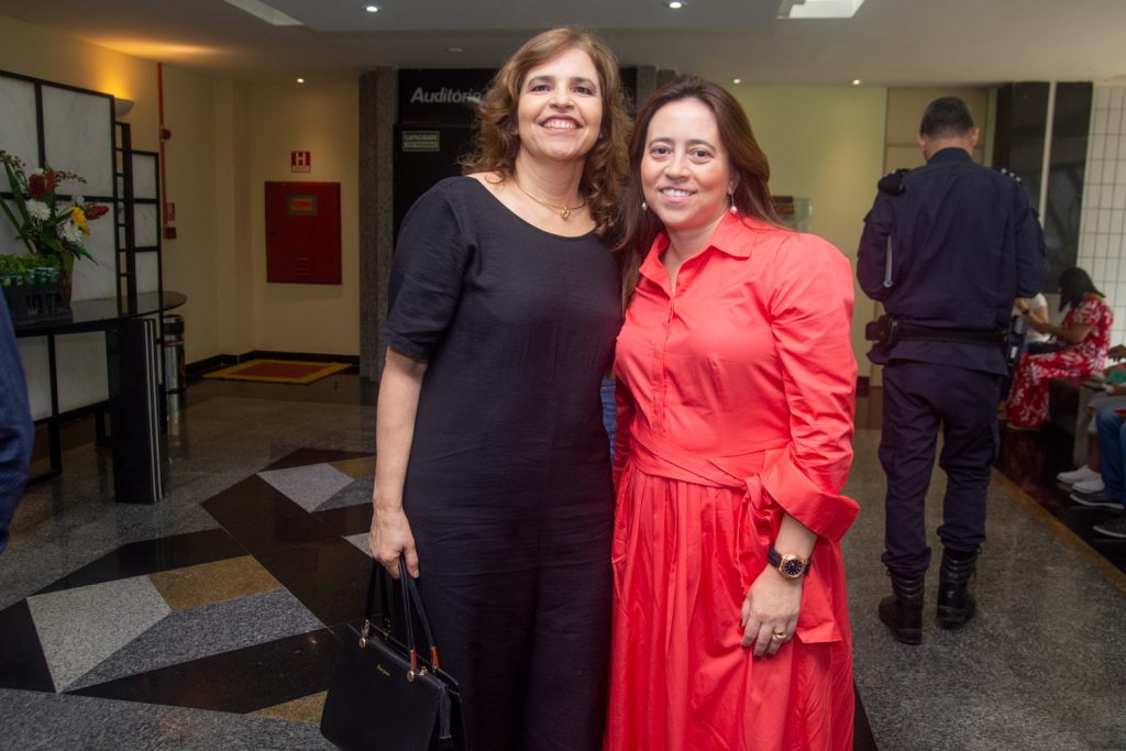 Adriana Marques E Denise Olinda (1)