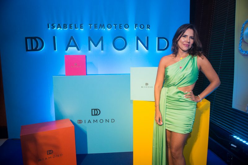 Glamour e sofisticação - Em noite de puro brilho, Diamond Design lança collab em parceria com Isabele Temoteo