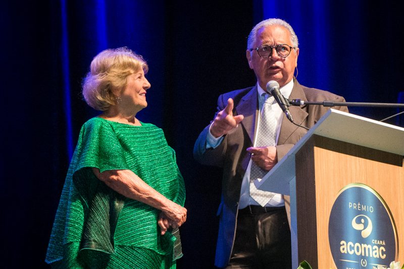 Reconhecimento - Ricardo Cavalcante é agraciado com o Prêmio ACOMAC