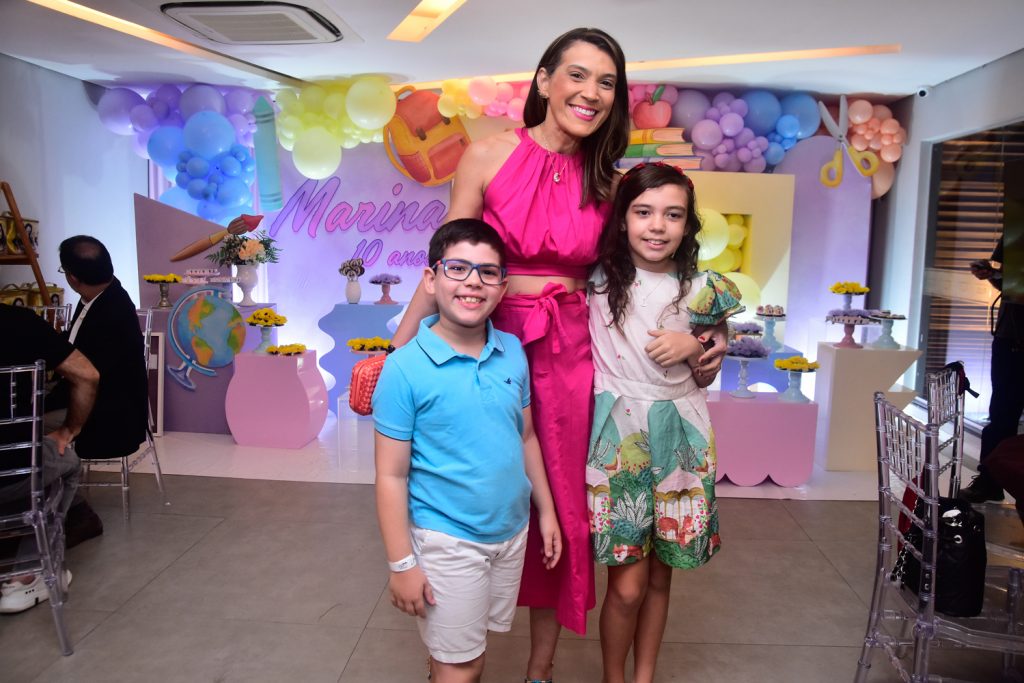 Artur Dias, Débora Coutinho E Lis Dias