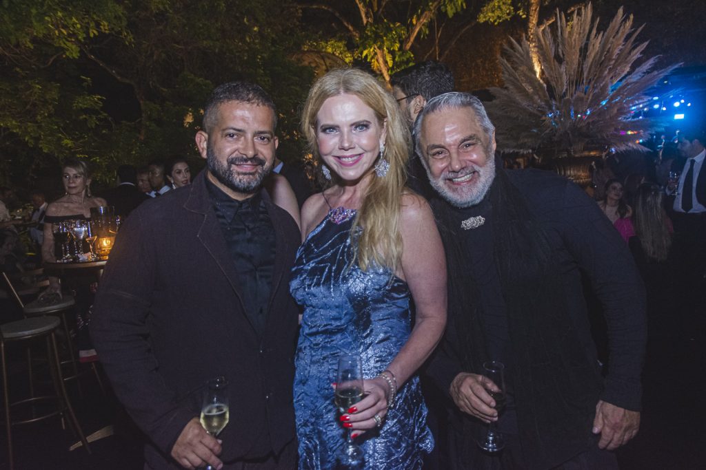 Branca Mourao E Lino Villaventura