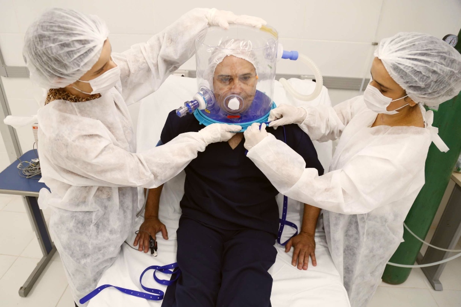 Capacete Elmo recebe prêmio nacional em Congresso de Medicina Intensiva