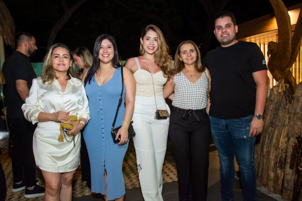 Catarina Lucena, Jessica Alves, Marisa Cavalcante, Ivanize Gurgel E Weimar Bezerra