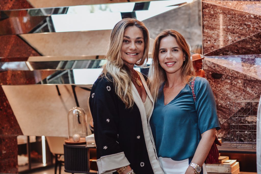 Célia Magalhães E Isabela Barros Leal (2)