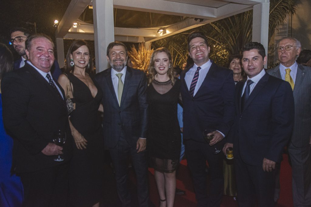 Chiquinho Aragao, Luciana Sousa, Elcio Batista, Isabela Ney, Pipo E Pompeu Vasconcelos