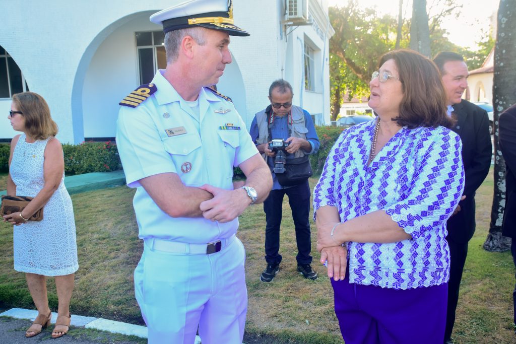 Comandante Valença E Regina Gláucia Nepomuceno