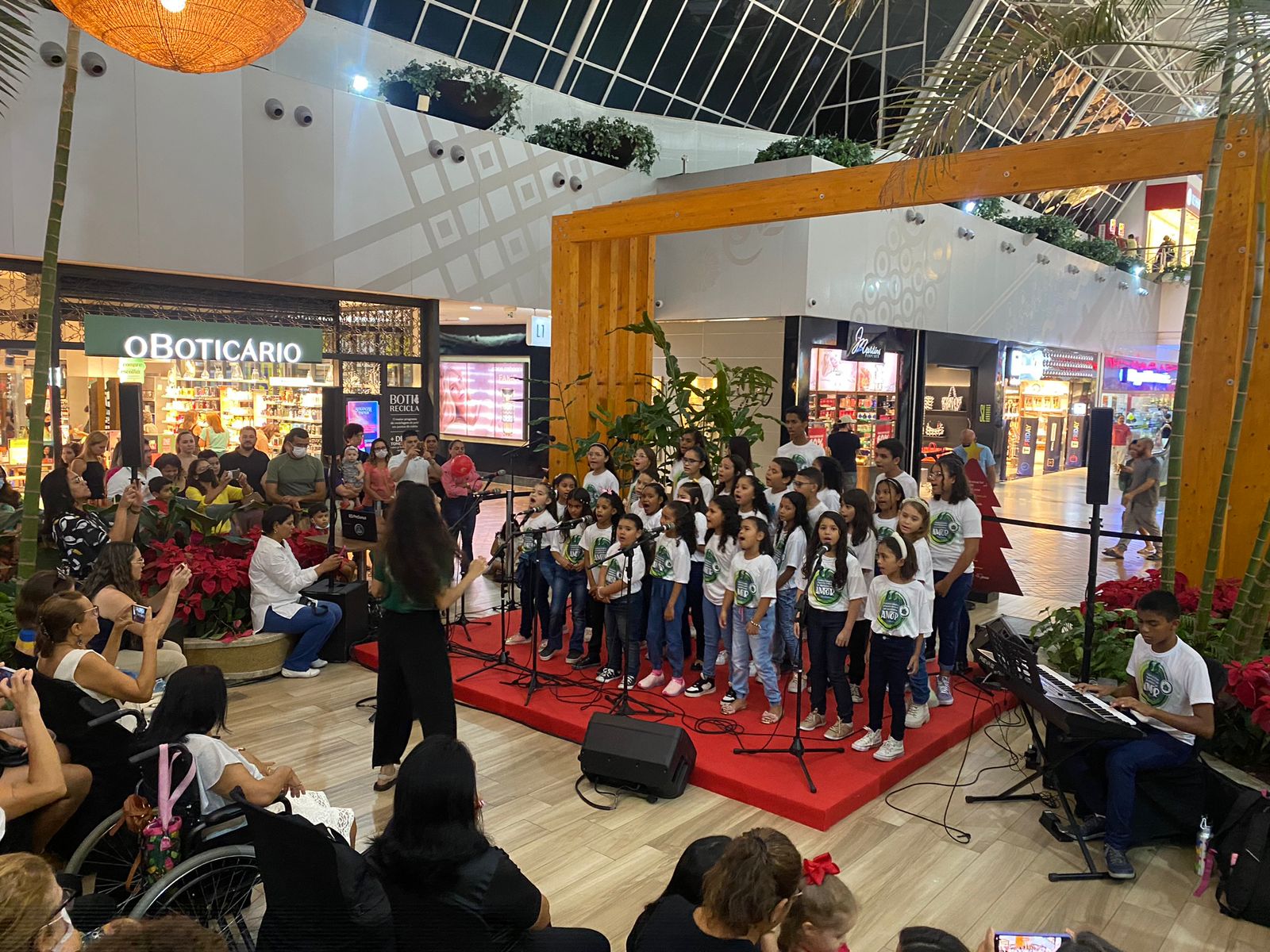 Shopping Iguatemi Bosque apresenta Coral Natalino em programação de final de ano Shopping Iguatemi Bosque apresenta Coral Natalino em programação de final de ano