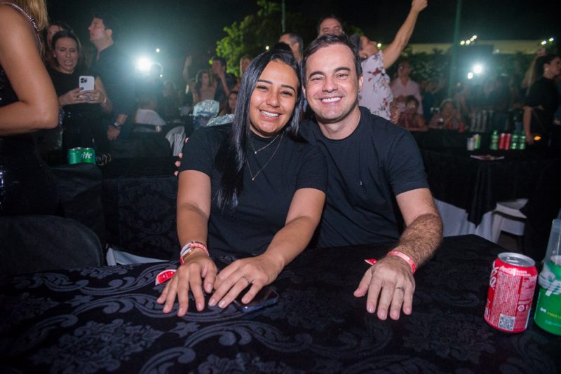 80 - A Festa - Shows de Chitãozinho e Xororó e Zezé di Camargo e Luciano fazem o Marina Park Hotel entrar em ebulição