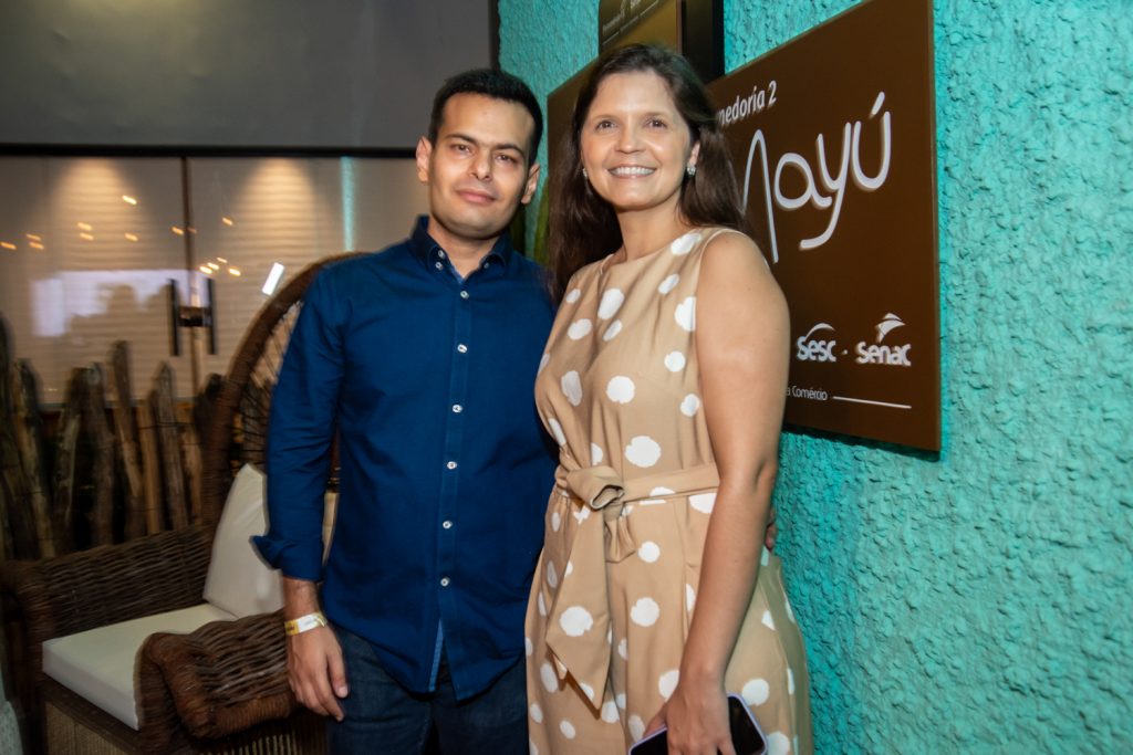 Denis E Deborah Linhares