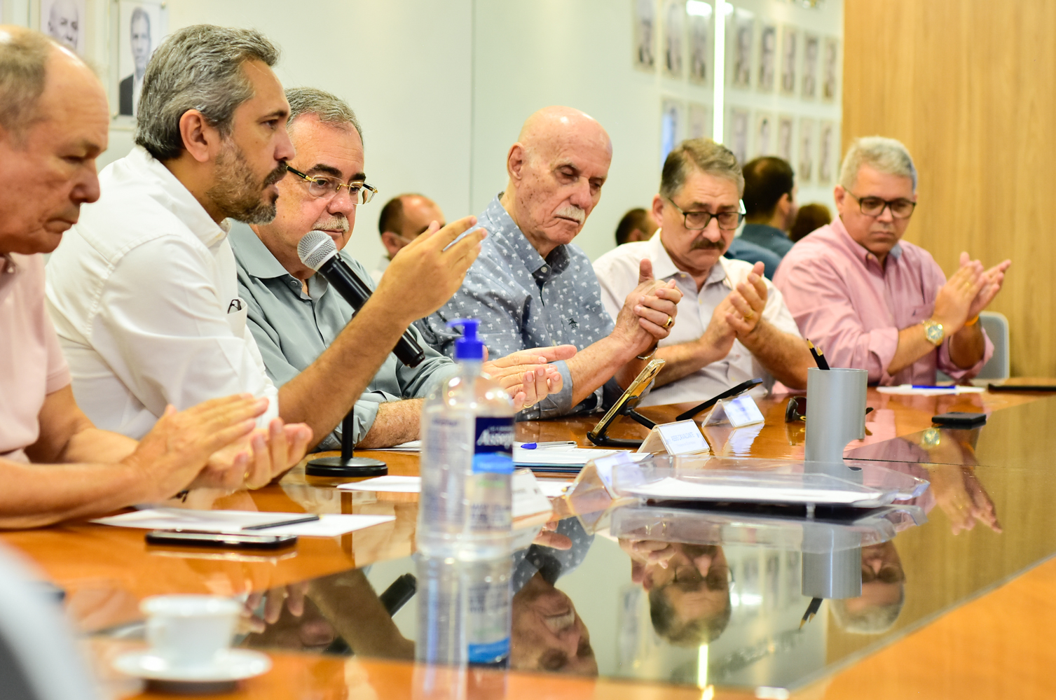 Elmano de Freitas apresenta seu plano de governo na CDL de Fortaleza
