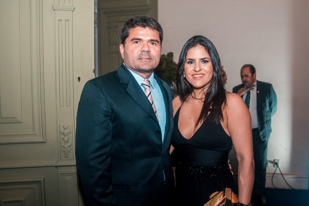Emerson Pinheiro E Mariana Emanuele
