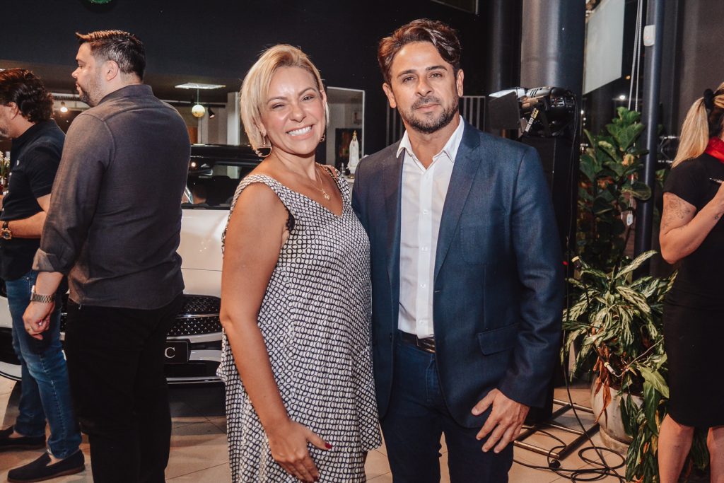 Erika Queiroz E Afonso Carvalhedo