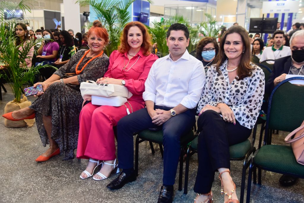 Fátima Duarte, Enid Câmara, Pompeu Vasconcelos E Ivana Bezerra (2)