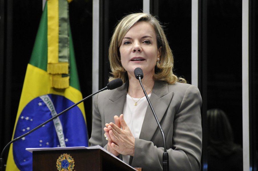 Governo eleito põe em pauta pagar o então Auxílio Brasil com crédito extraordinário em 2023