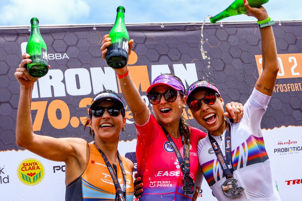 Helena Dumond. Patricia Mendes E Mikelle Coelho (1)