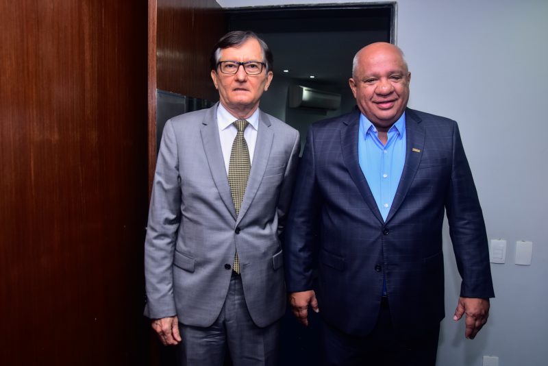 Reconhecimento - Ricardo Cavalcante é homenageado em sessão solene dos 50 anos do Simec