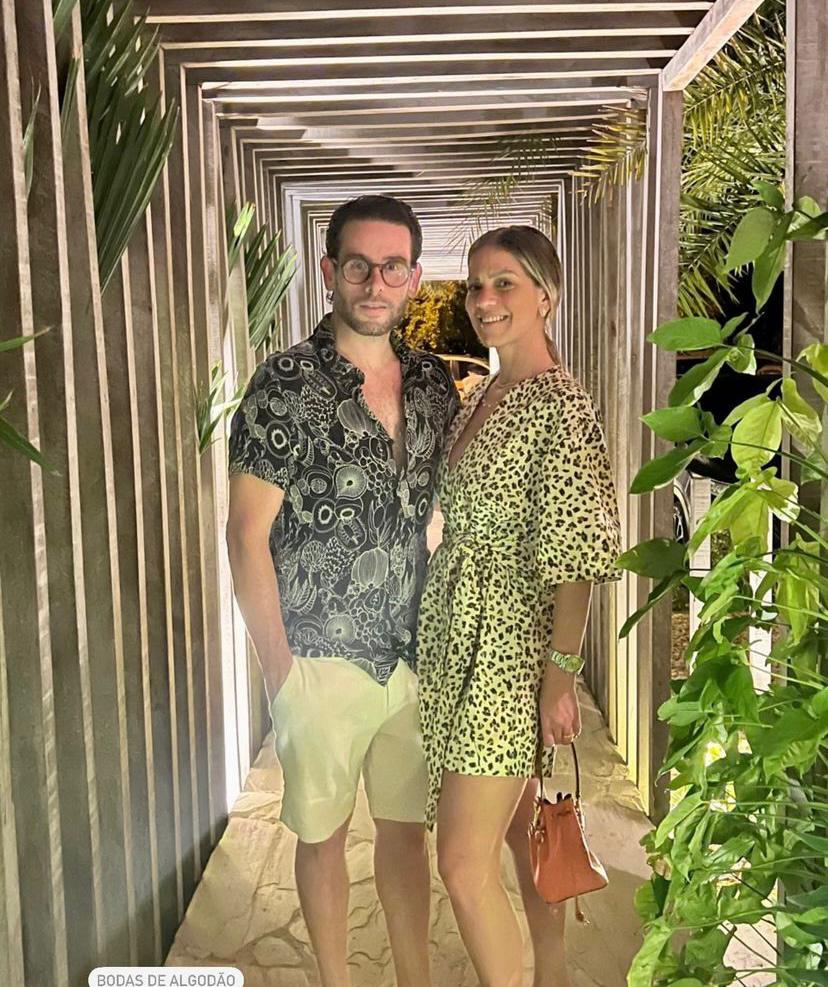 Mariana Dafonte e Felipe Bezerra brindam suas Bodas de Algodão no Makena Mariana Dafonte e Felipe Bezerra brindam suas Bodas de Algodão no Makena