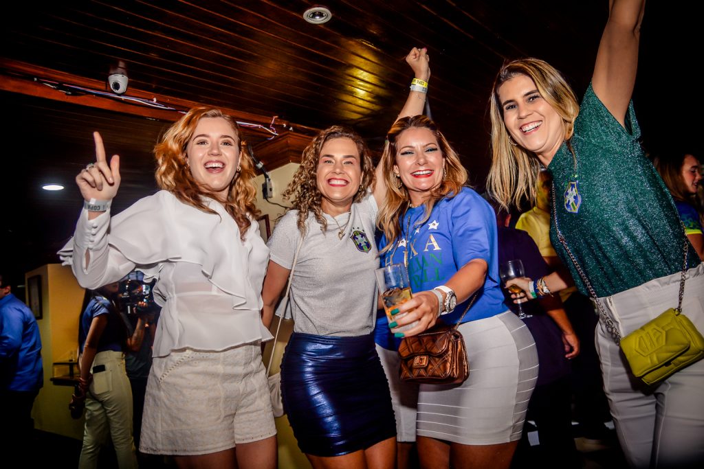 Isabela Ney, Cibele Campos, Tatiana Luna E Bia Pontes