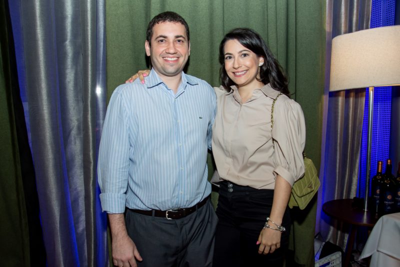 Saúde - CRIO realiza 1º Meeting de Radiocirurgia no Vasto Restaurante