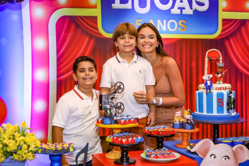 Rá-Tim-Bum - Leonardo e Marina Albuquerque festejam os cinco aninhos do herdeiro Lucas