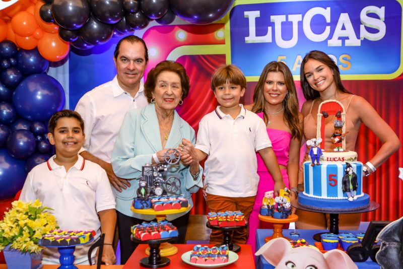 Rá-Tim-Bum - Leonardo e Marina Albuquerque festejam os cinco aninhos do herdeiro Lucas