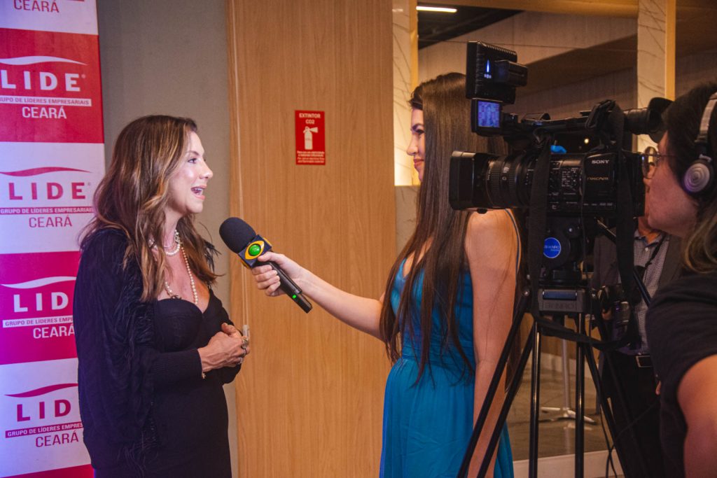 
				Lide com Bia Dória 
				