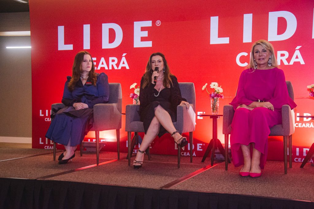
				Lide com Bia Dória 
				