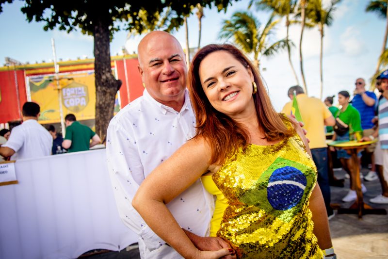 Fortal na Copa - Timbalada, Ávine Vinny e Jonas Esticado incendeiam o Iate Clube no segundo jogo do Brasil na Copa