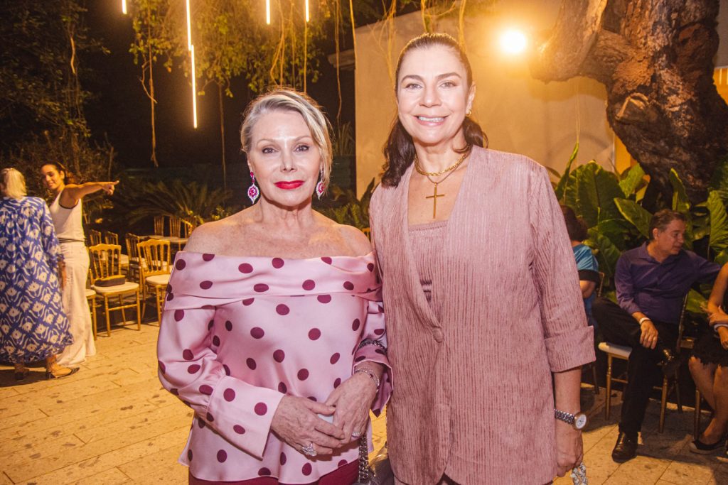 
				Márcia Ferreira Gomes e Daniela Fiúza 
				