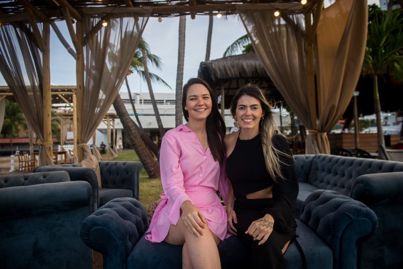 Agito e alto-astral - Deejay Thiago Camargo comanda a animação do domingo (06) no Iate Clube de Fortaleza