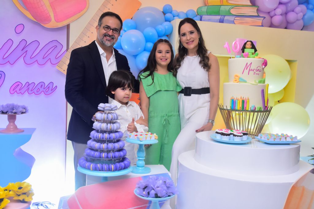 Márcio, Enzo, Marina E Manoela Crisóstomo (3)