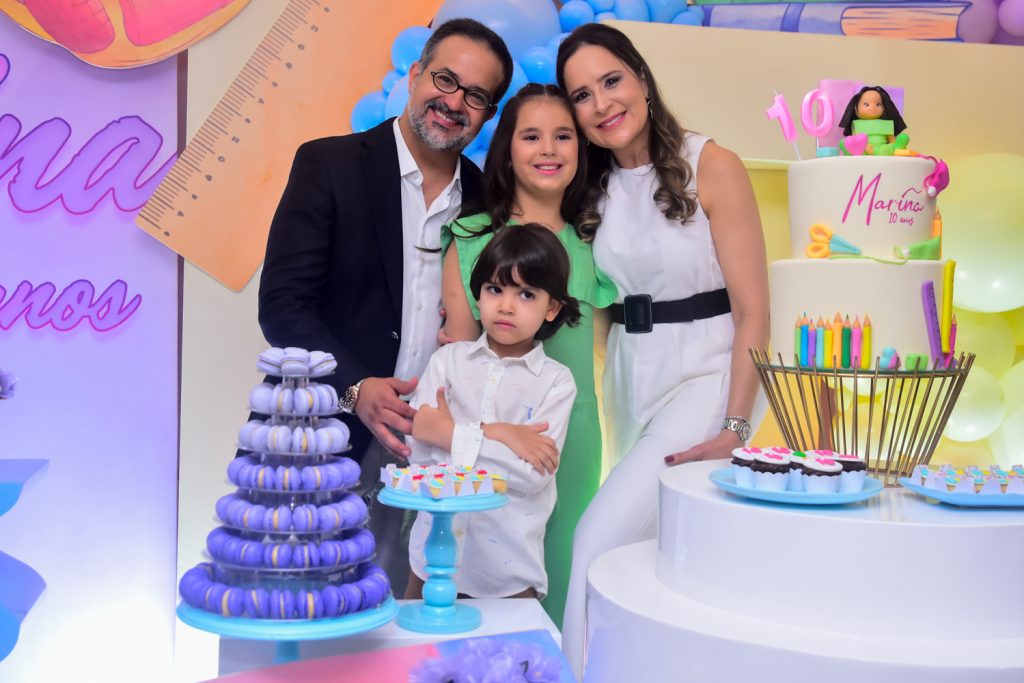 Márcio, Enzo, Marina E Manoela Crisóstomo (5)