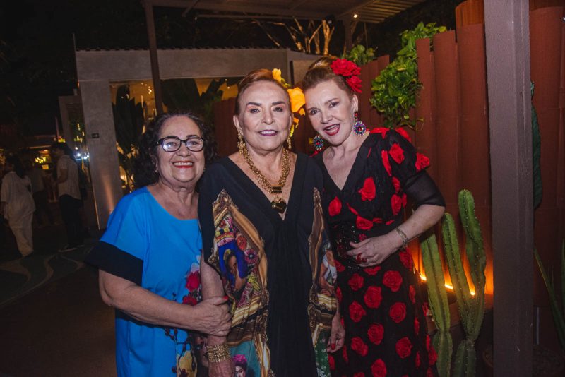 Viva as cores - CasaCor Ceará é palco do desfile da nova coleção de Simone Bellin