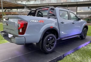 Nova Nissan Frontier 6