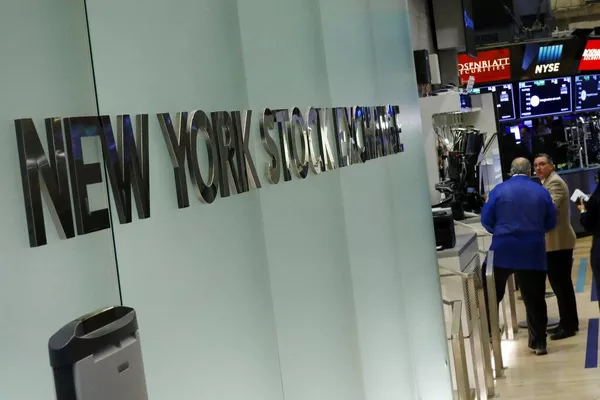 Bolsas de Nova York operam com instabilidade com covid na China e juros locais no radar