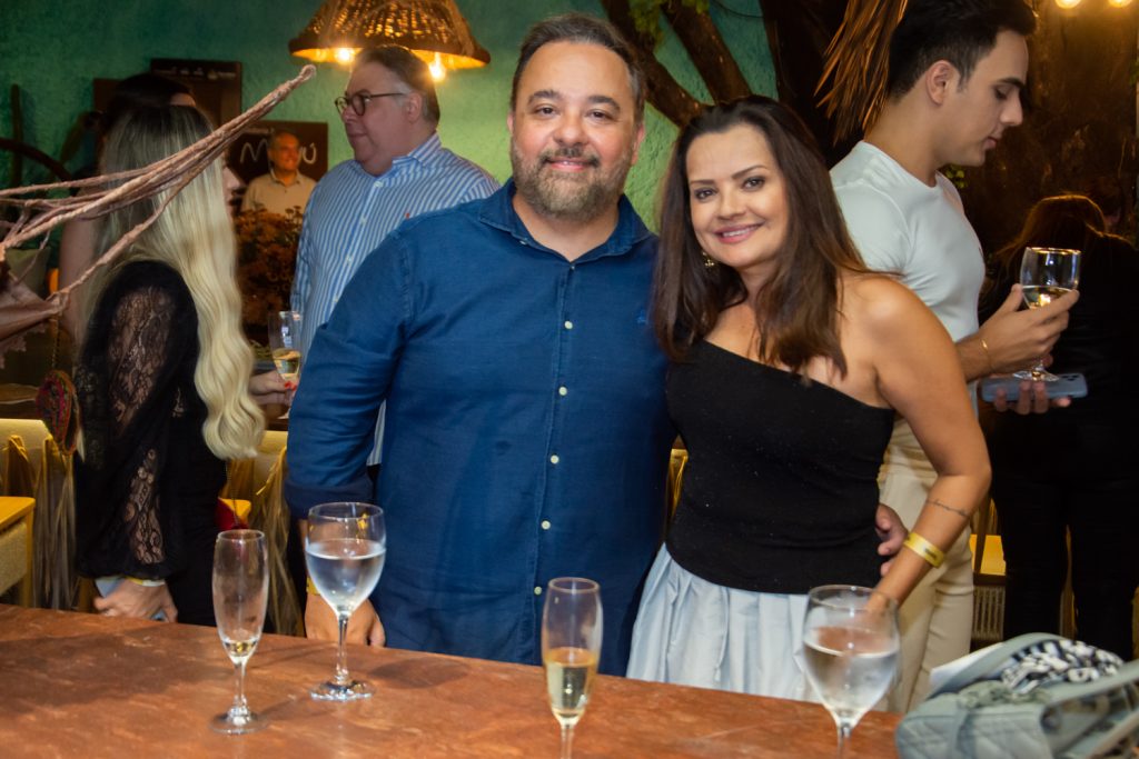 Paulo Siqueira E Kel Oliveira