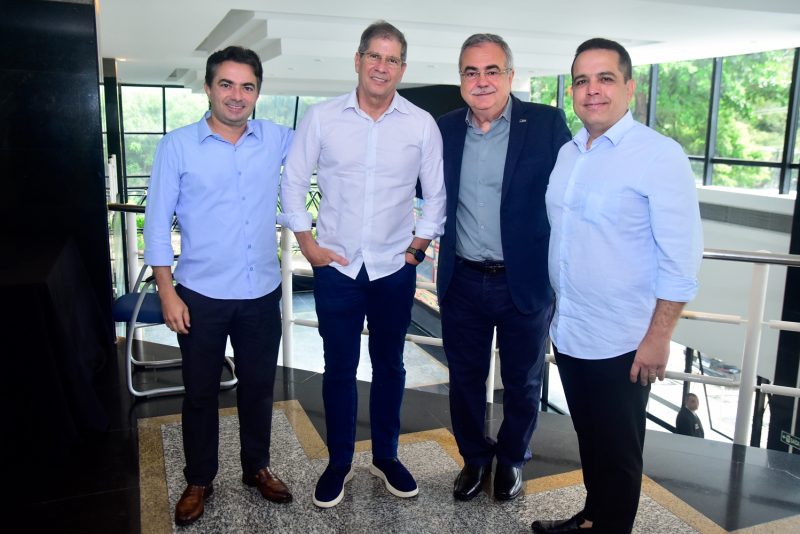 PRIMEIRA REUNIÃO - Elmano de Freitas apresenta seu plano de governo na CDL de Fortaleza