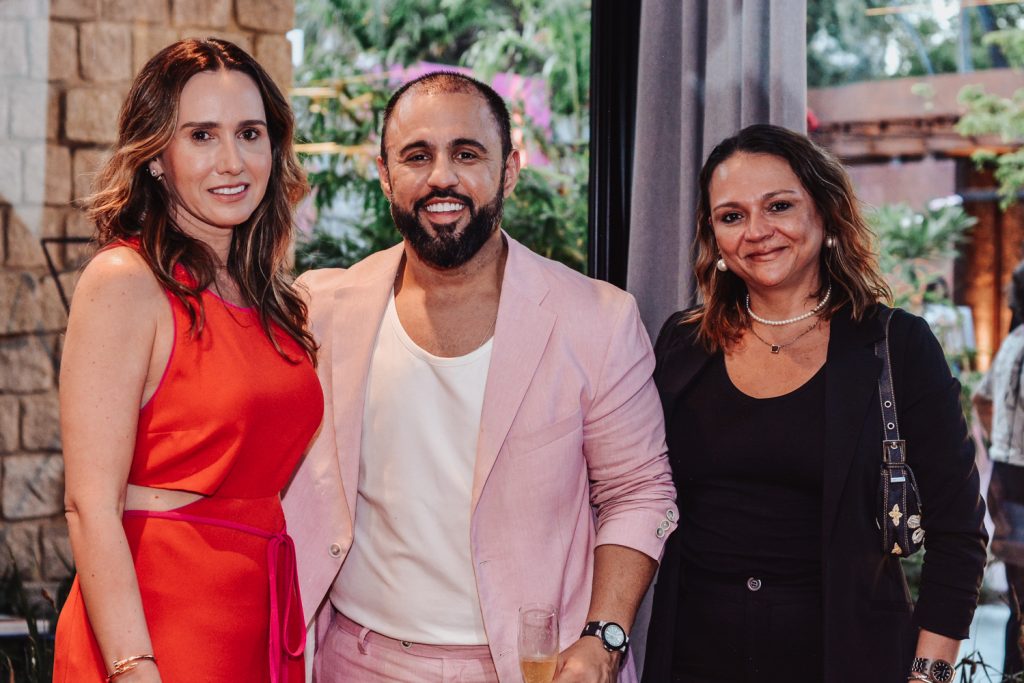 Roberta Nogueira, Cicero Medeiros E Olga Costa