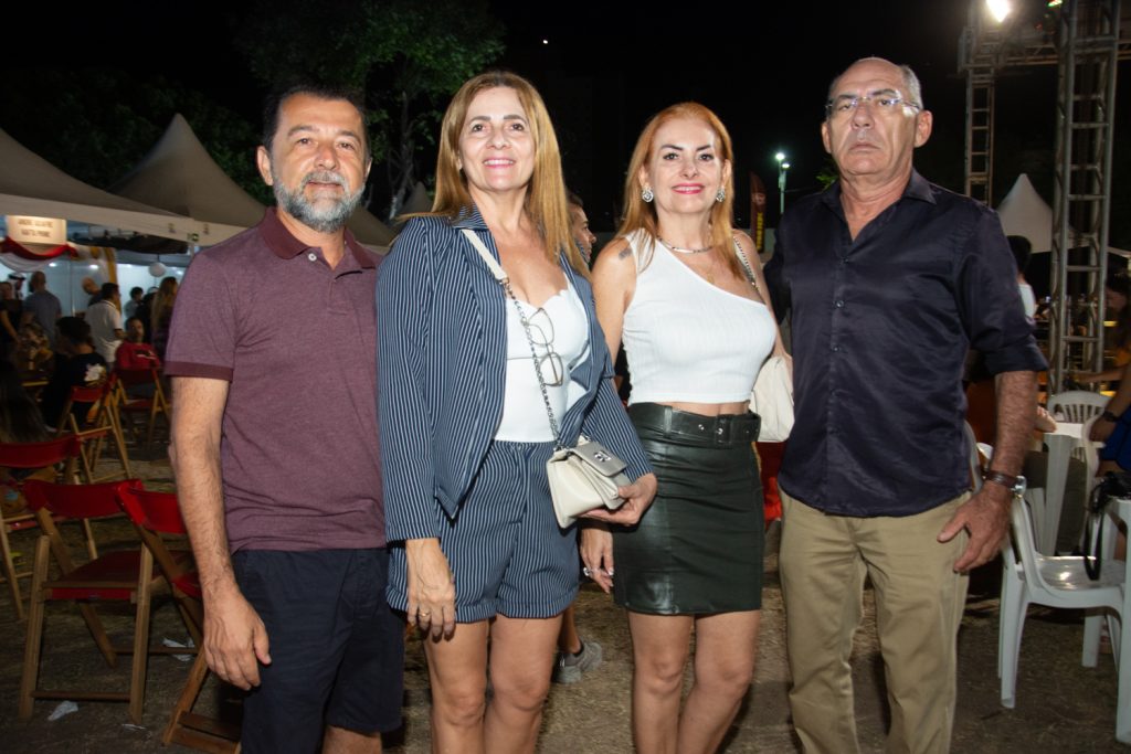 Roberto E Jaquelina Marinho, Vanderléia Vasconcelos E Azevedo