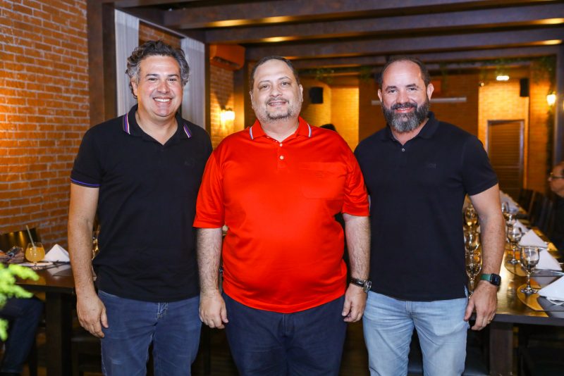 celebração - Reinaldo Salmito comemora a chegada dos seus 45 anos no Cortile Ristorante