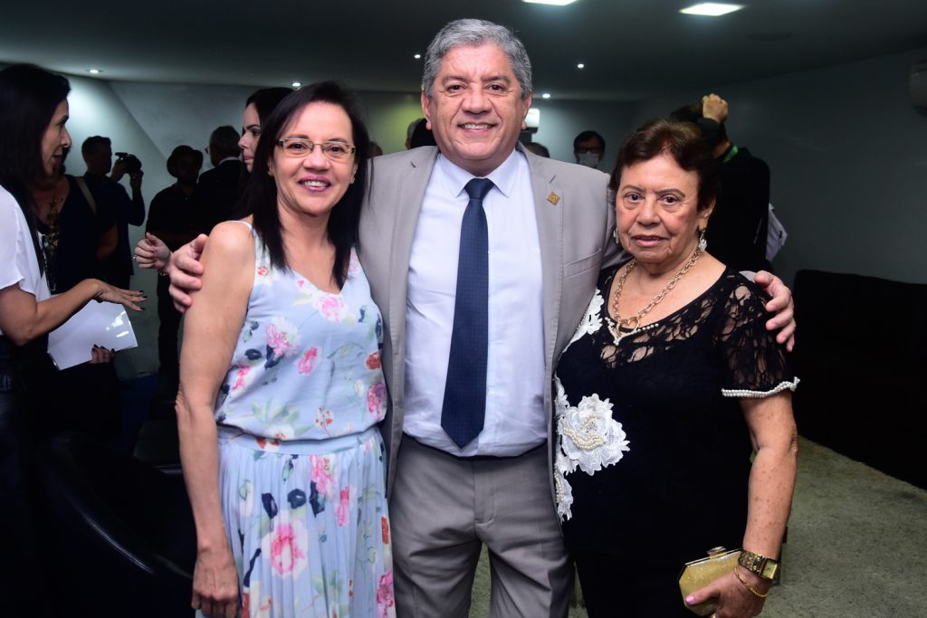 Sanídia Gois, Sampaio Filho E Lourdes Gois (2)