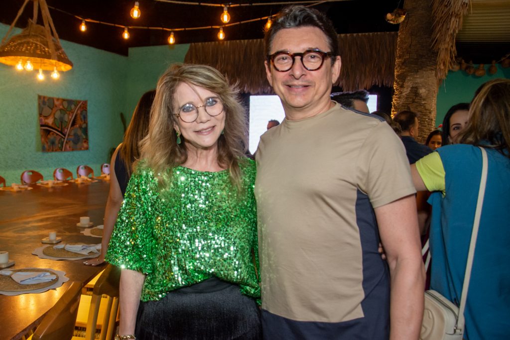 Sofia Linhares E Racine Mourão