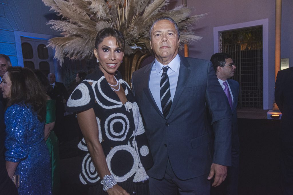 Synara E Claudio Leal