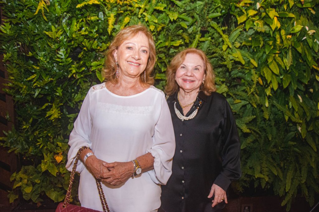 
				Tânia Teixeira e Bebel Gentil
				