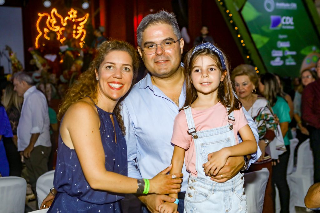 Ticiana, Edson E Julia Queiroz (2)