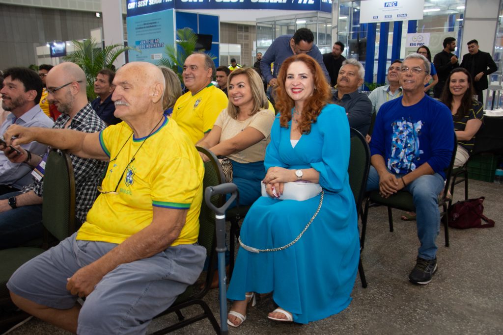 Torcida Do Brasil Na Expolog (1)